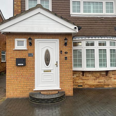 Home Near London Heathrow, Slough,Windsor,Legoland Colnbrook Buitenkant foto