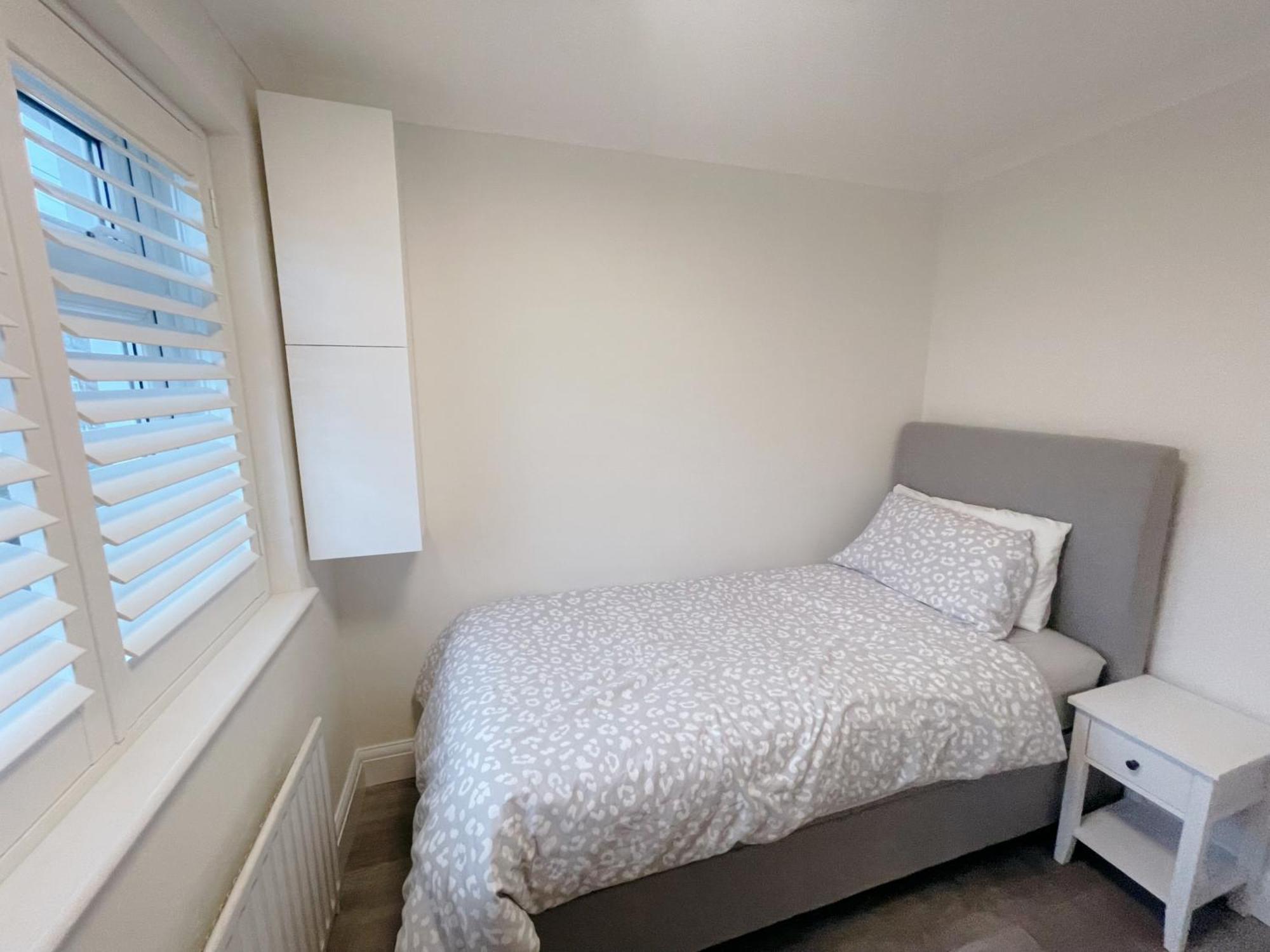 Home Near London Heathrow, Slough,Windsor,Legoland Colnbrook Buitenkant foto